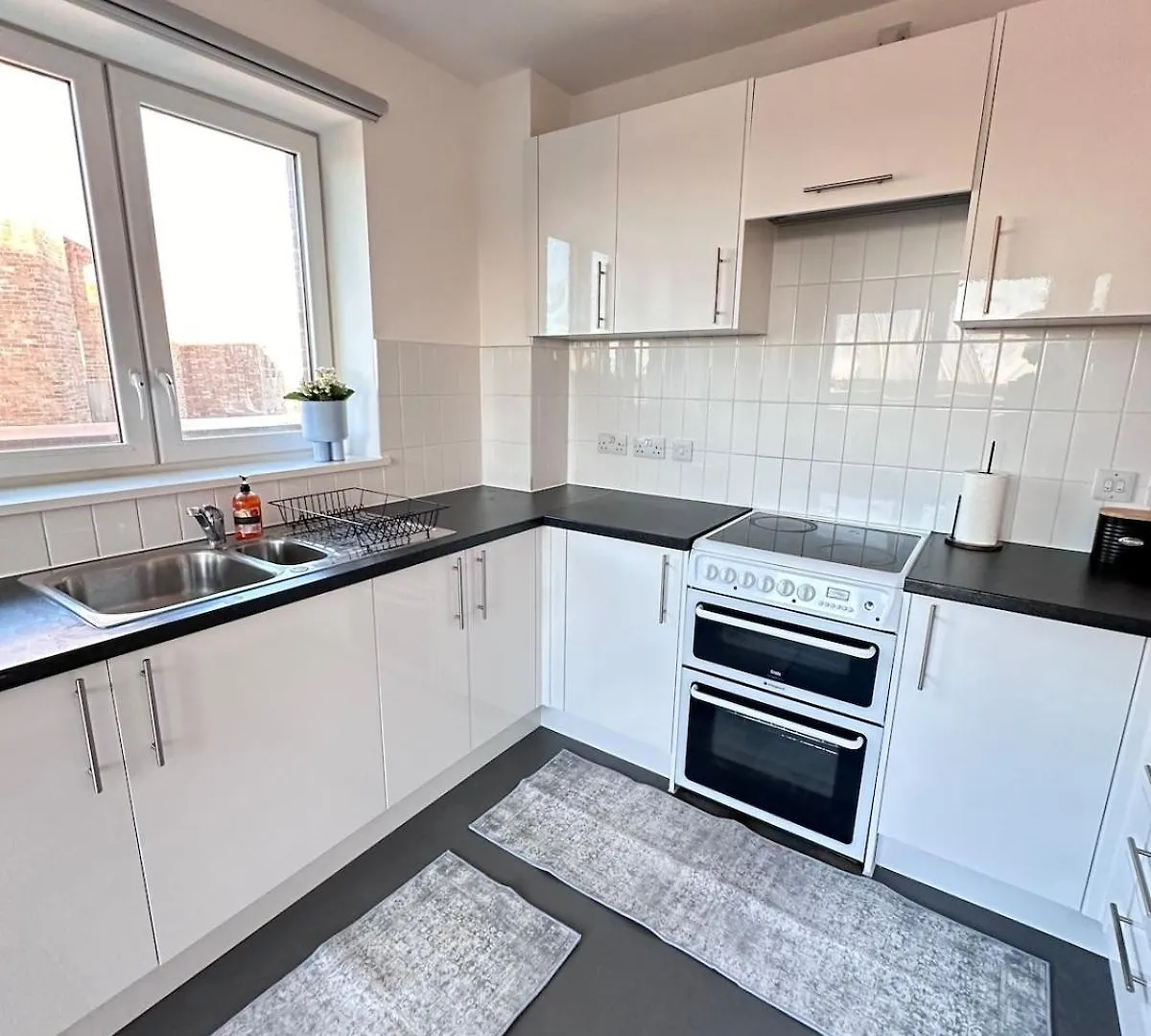 Beautiful 1 Bd Top Floor Terraced Apartment Barking  United Kingdom